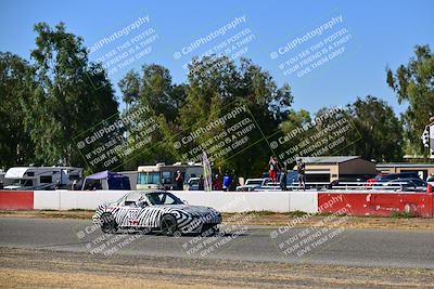 media/Sep-29-2024-24 Hours of Lemons (Sun) [[6a7c256ce3]]/StartFinish (245p-330p)/